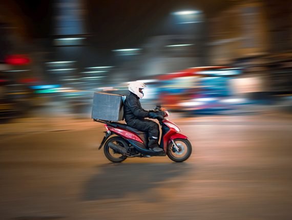 Increasing the sustainability of food delivery